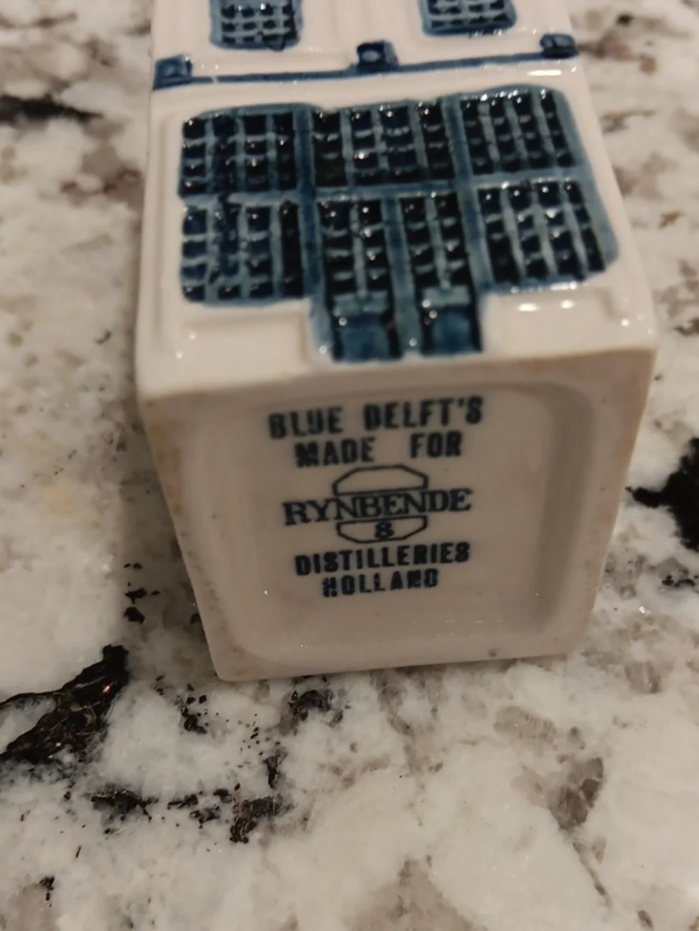 Hard To Find Collectable Canal House #8 KLM Souvenier Bottle